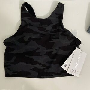 Athleta Conscious Crop Printed A-C NWT Camo Print size Medium